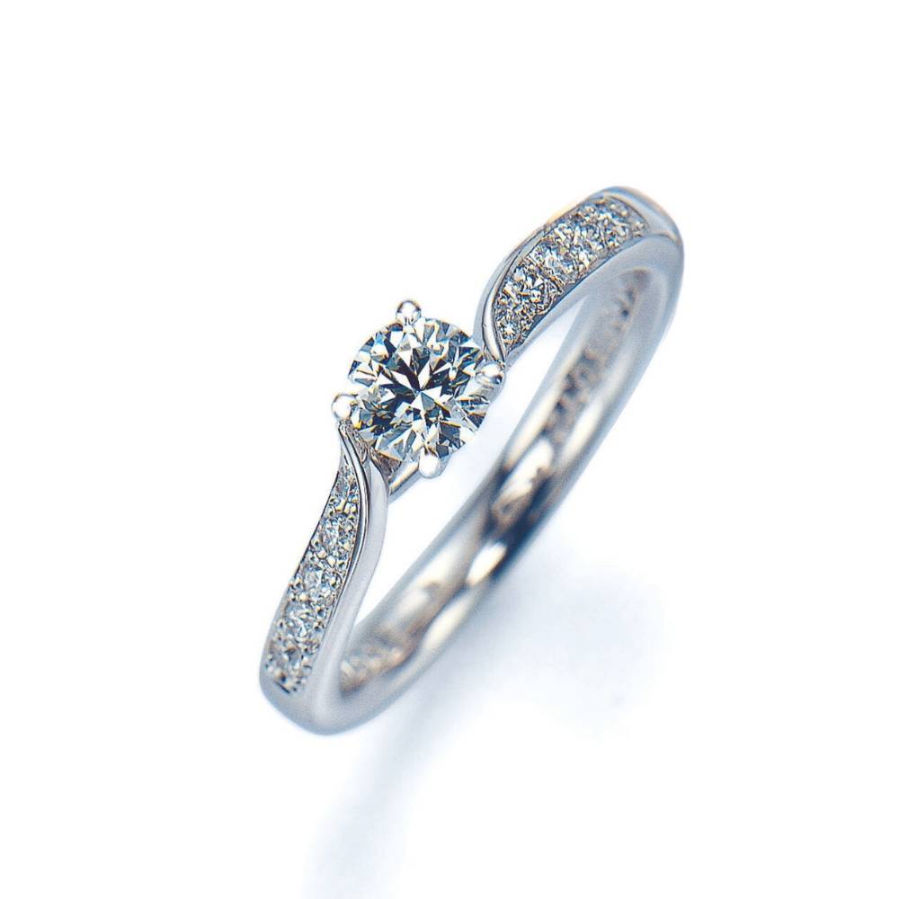 ブルーリバーの婚約指輪73686